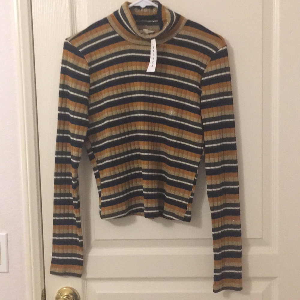 BRAND NEW W TAGS long sleeve turtleneck